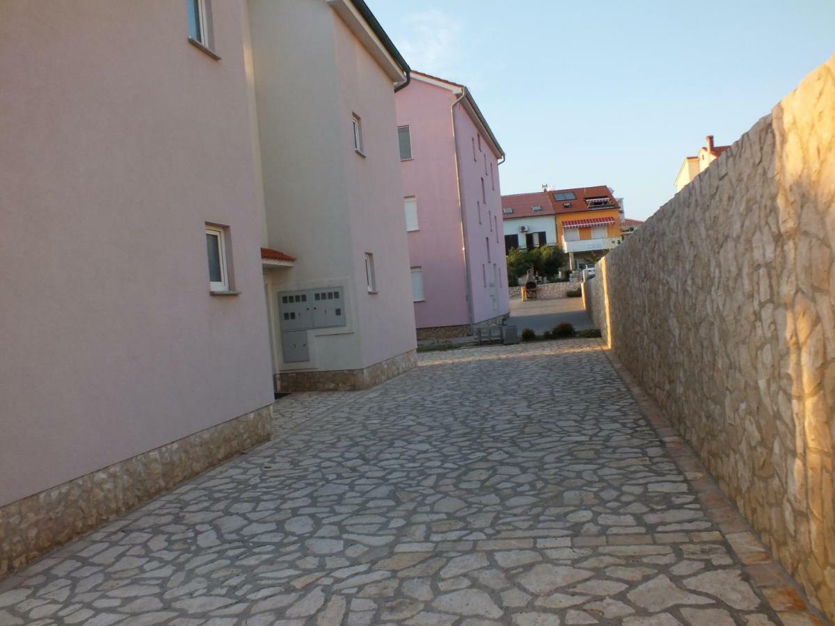 Apartment Jurja Povljana Εξωτερικό φωτογραφία