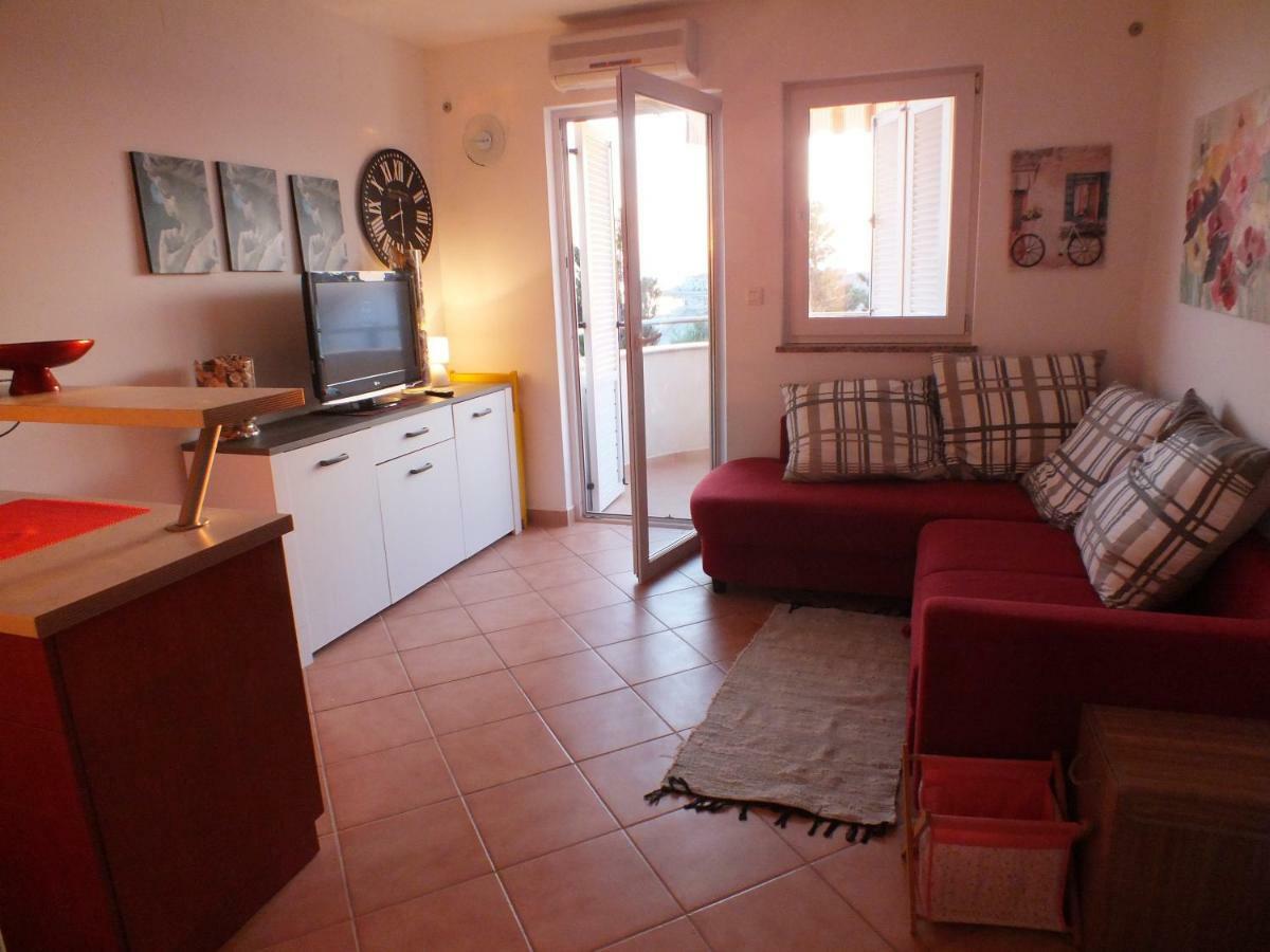 Apartment Jurja Povljana Εξωτερικό φωτογραφία